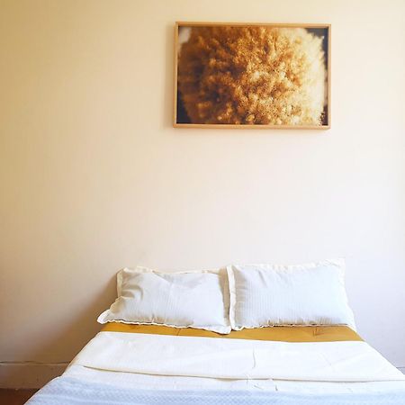 Quarto Casal Com Janela Casa Caramel Belo Horizonte Exterior foto