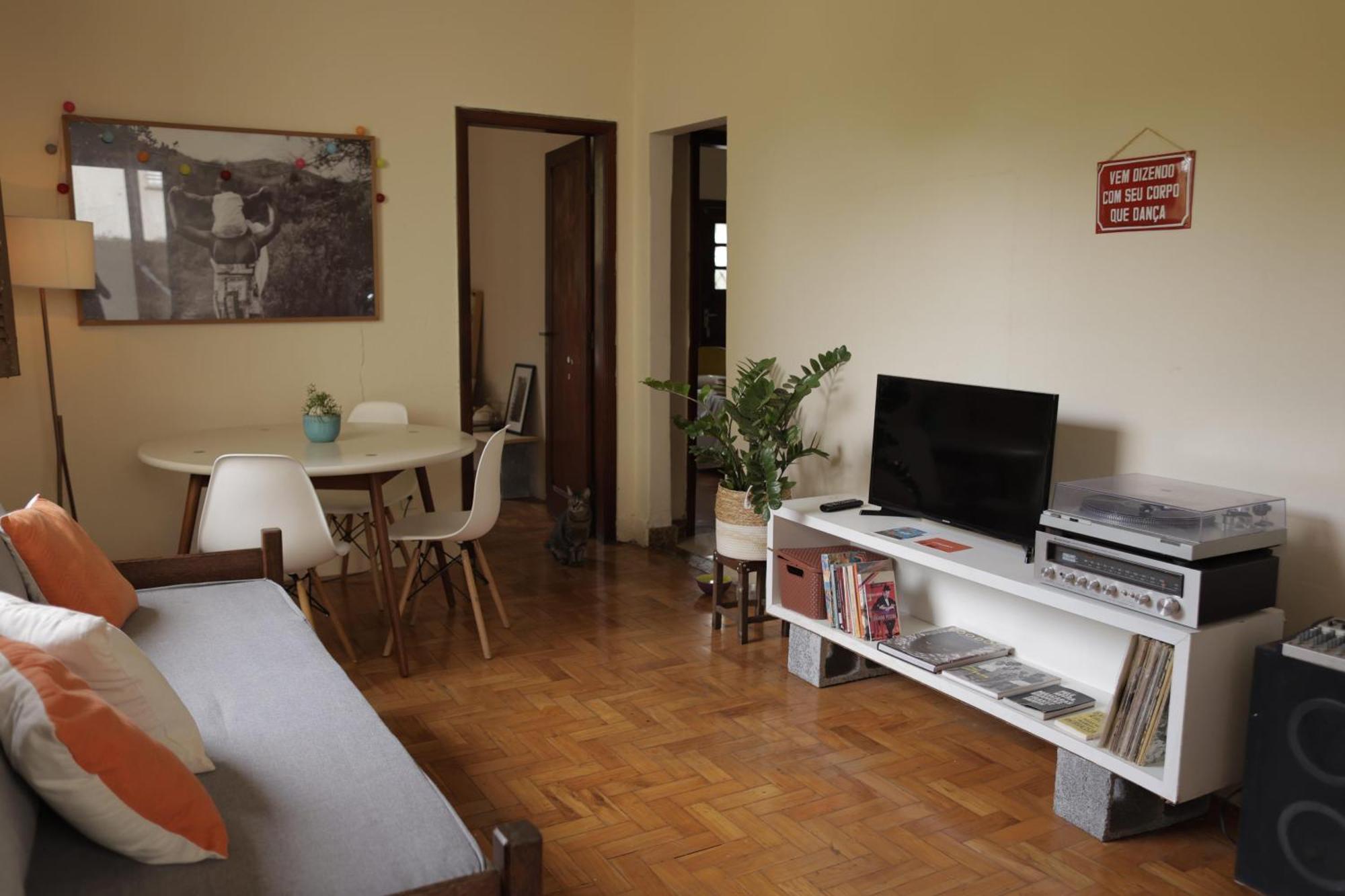 Quarto Casal Com Janela Casa Caramel Belo Horizonte Exterior foto