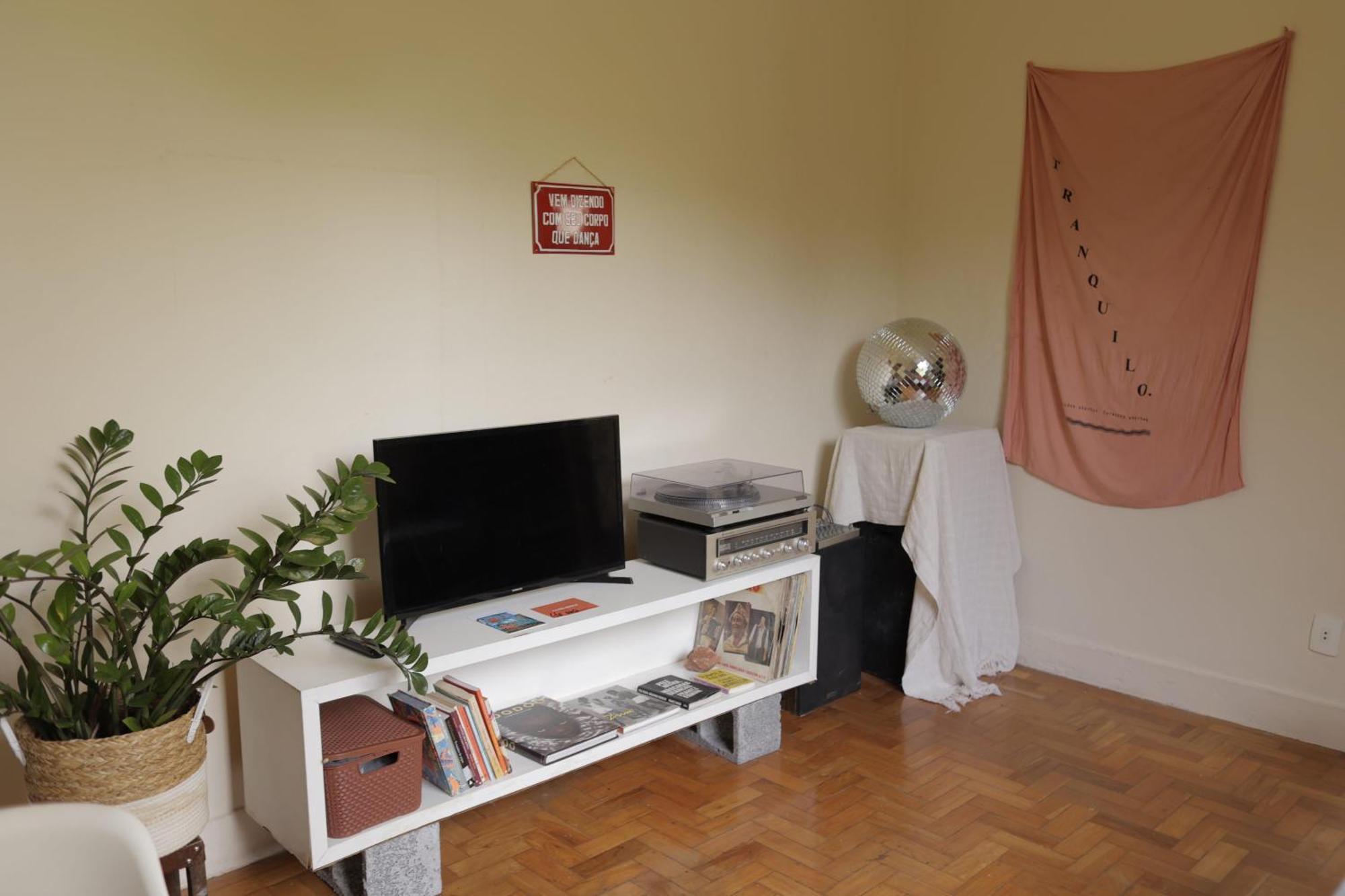 Quarto Casal Com Janela Casa Caramel Belo Horizonte Exterior foto