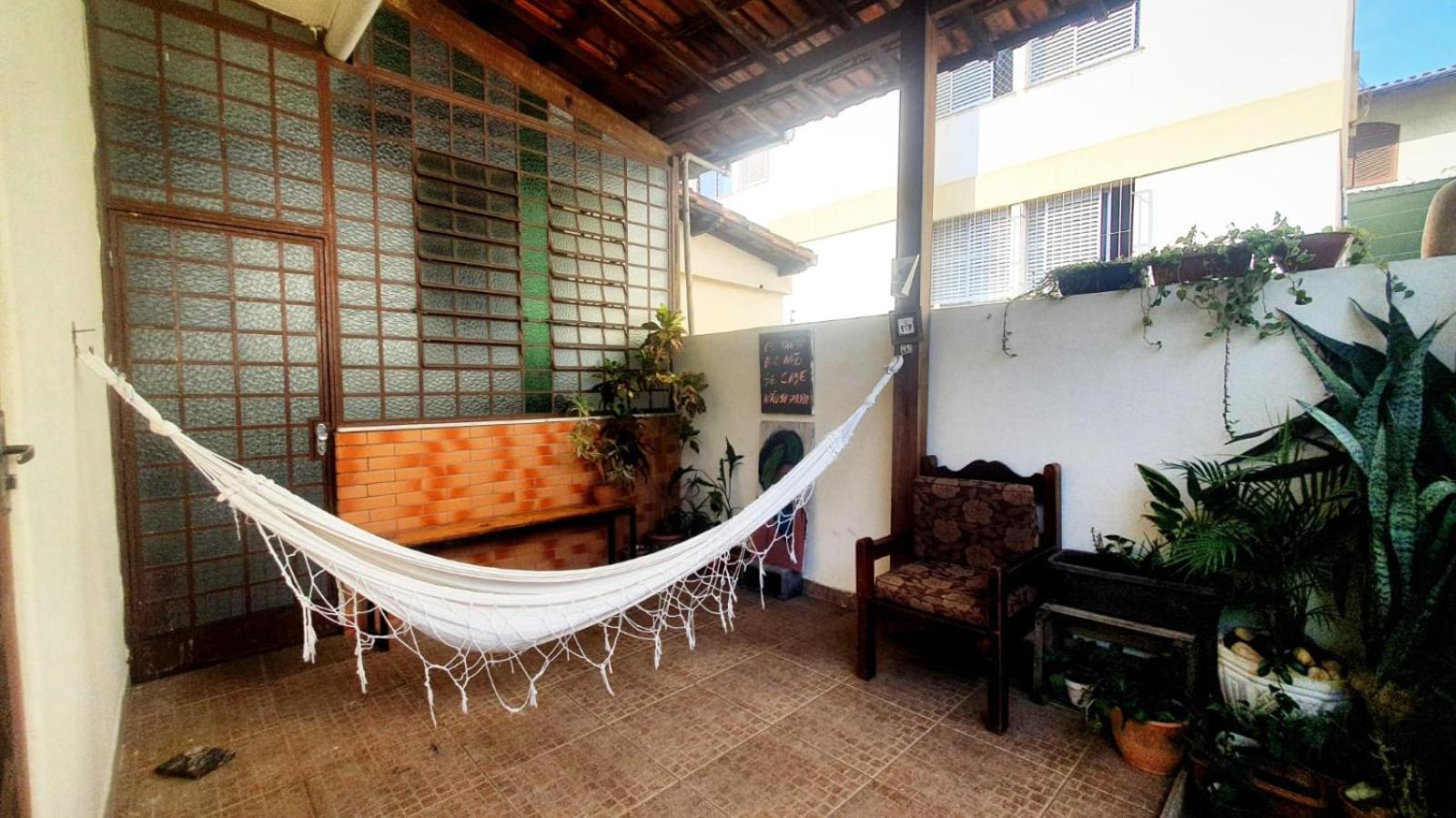 Quarto Casal Com Janela Casa Caramel Belo Horizonte Exterior foto