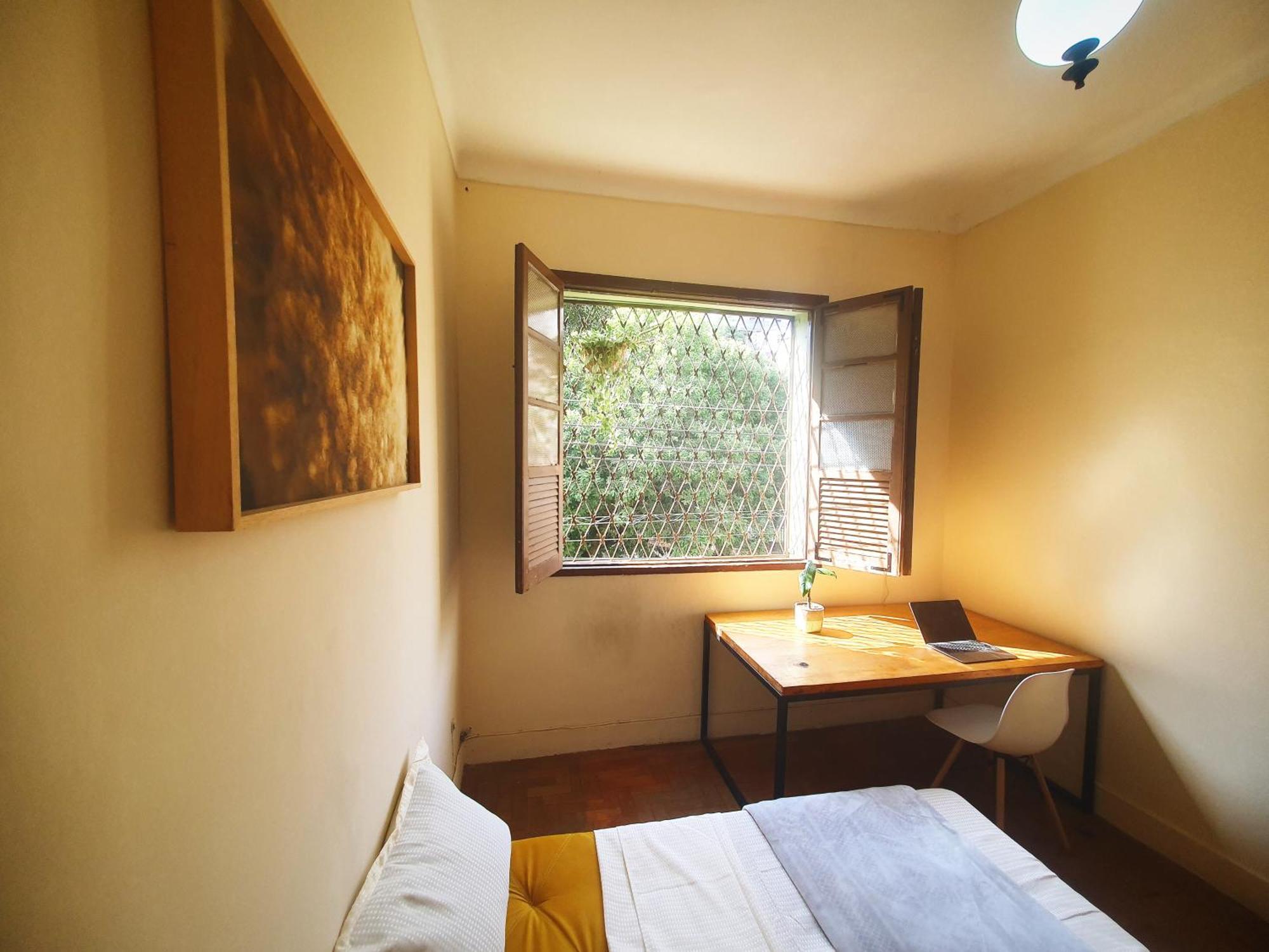 Quarto Casal Com Janela Casa Caramel Belo Horizonte Exterior foto