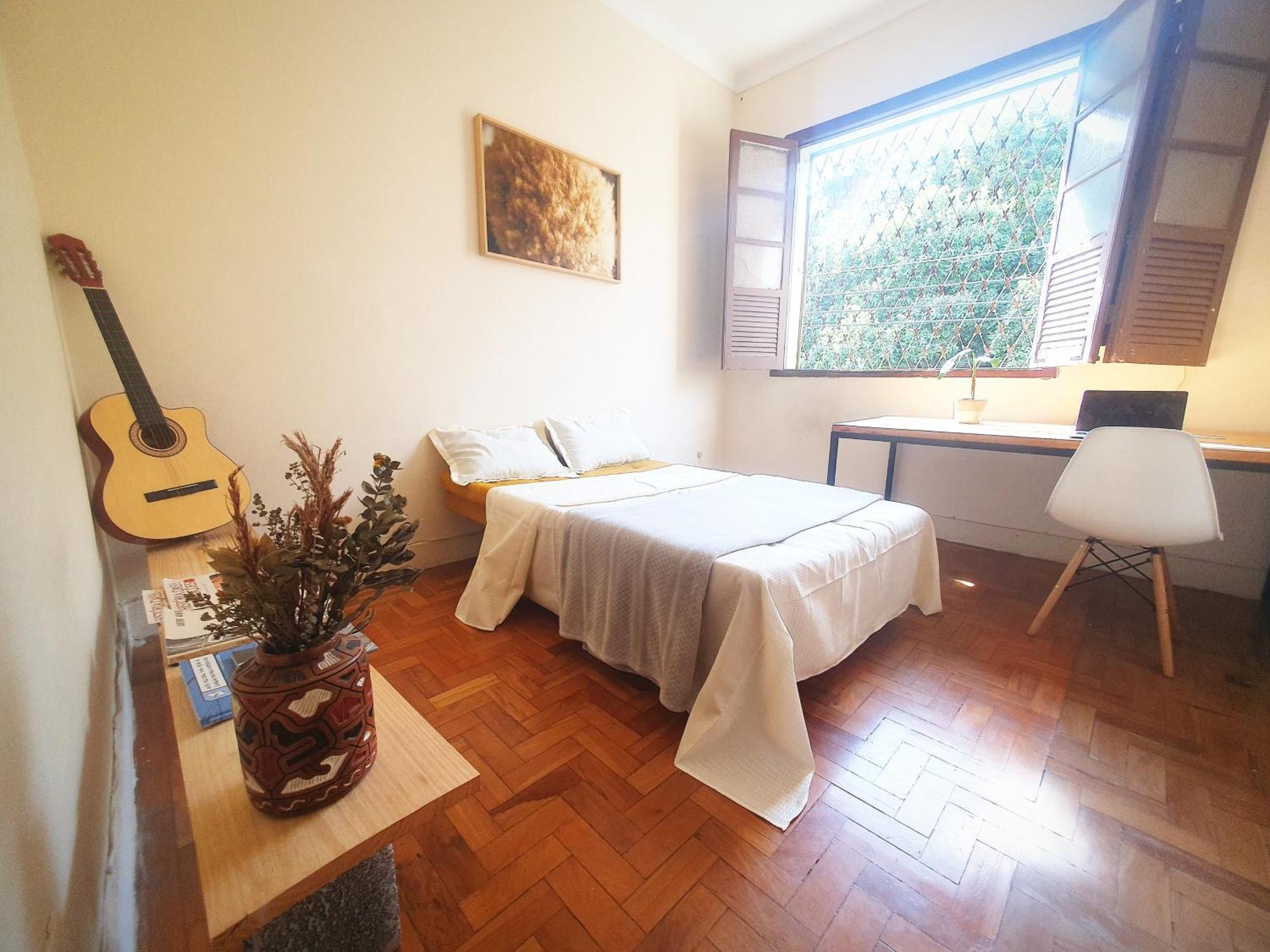 Quarto Casal Com Janela Casa Caramel Belo Horizonte Exterior foto